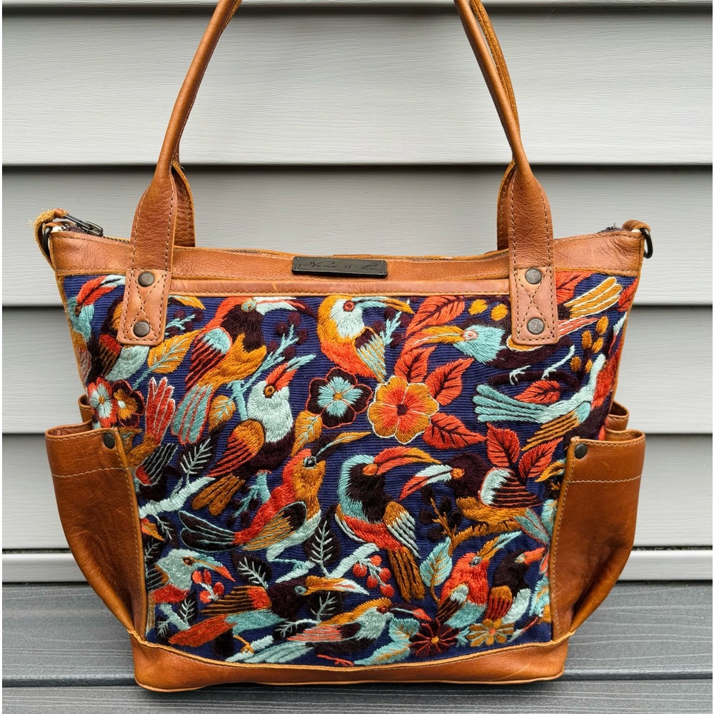 Nena & Co. Embroidered Birds MTPB
